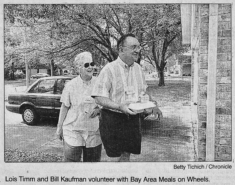 BAMOW volunteers making a meal delivery, 2001