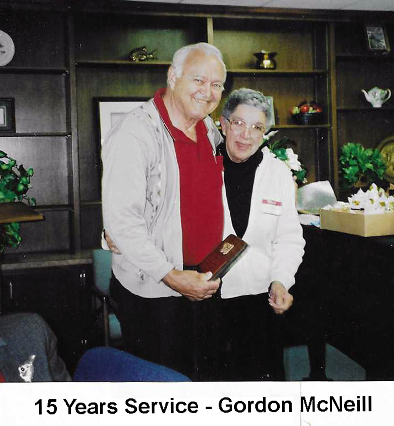 Gordon McNeill receiving his 15-Year Service Award, 2004