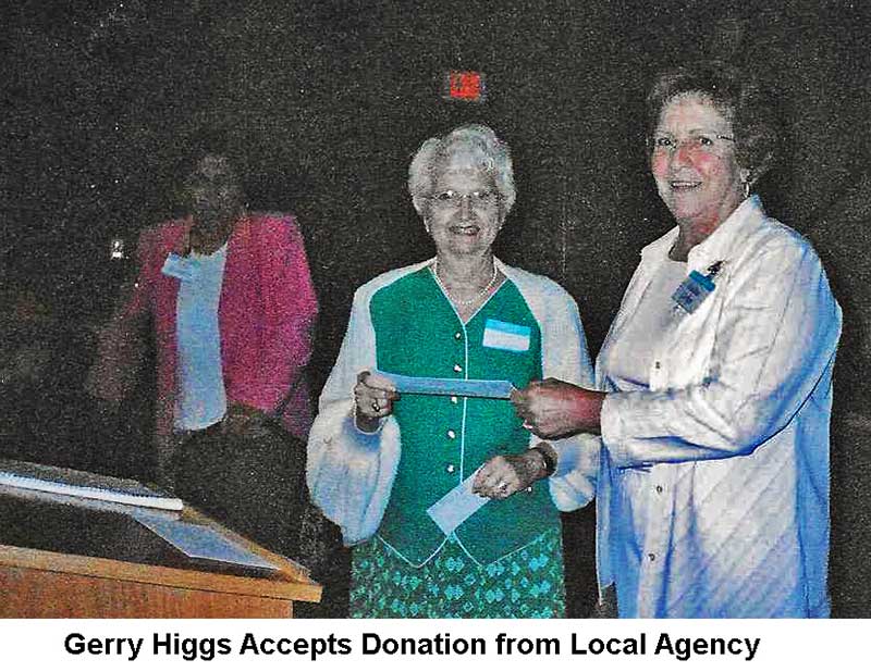 Gerry Higgs accepting a donation on behalf of Bay Area Meals on Wheels, 2005